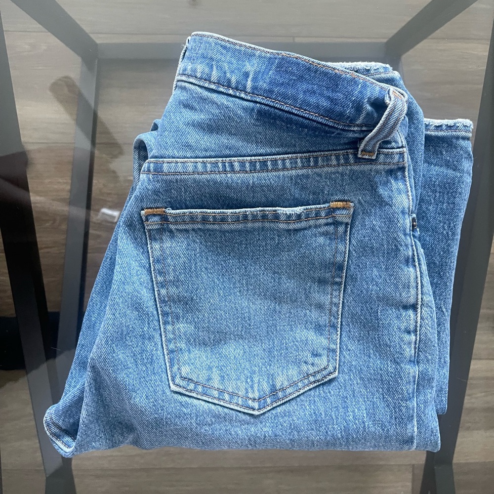 Abercrombie & Fitch The ‘90s Straight Ultra High Rise Jeans size 27 (4R)